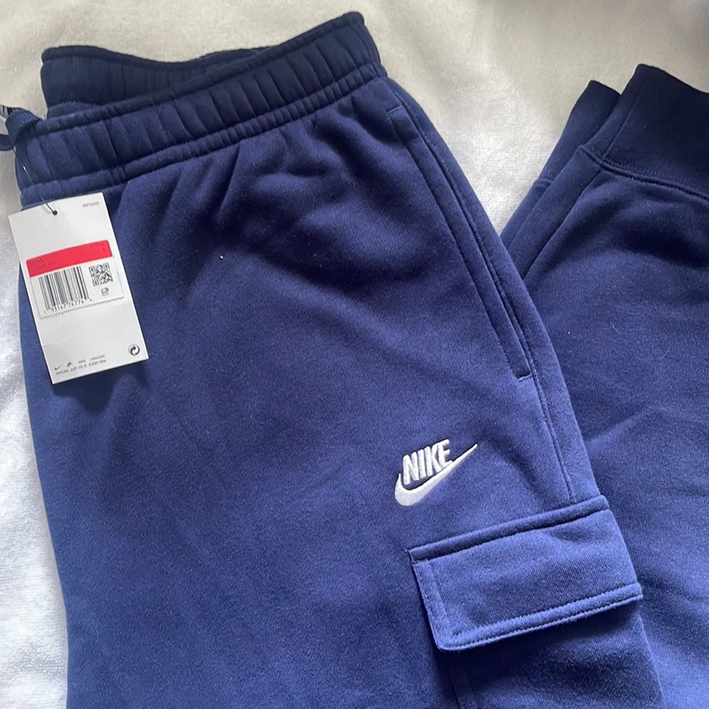 Men’s Nike Cargo Pants taper fit